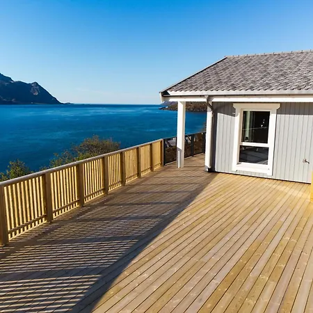 Lofoten Paradise Sea View Apartment Napp